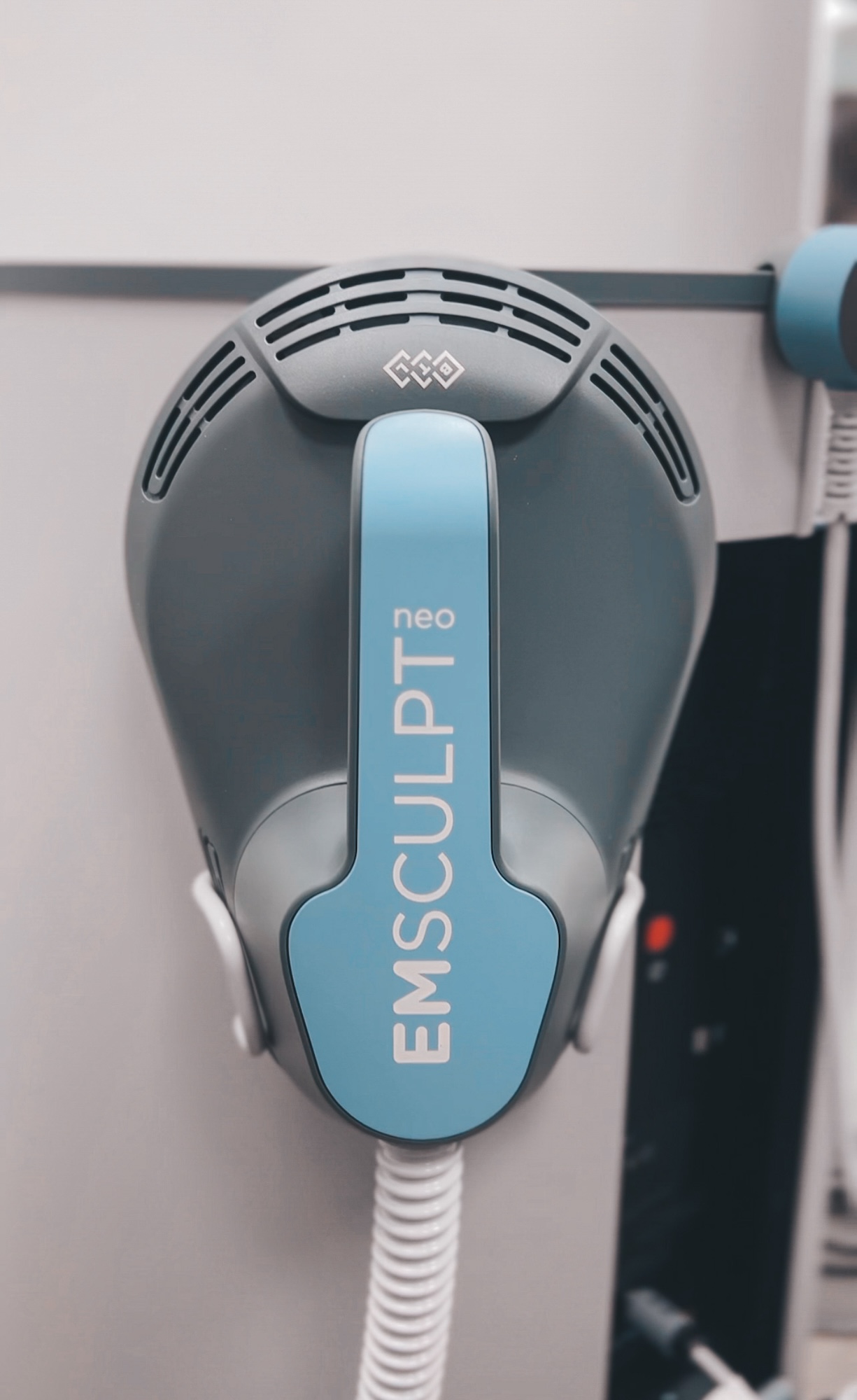 Emsculpt-Neo.jpg